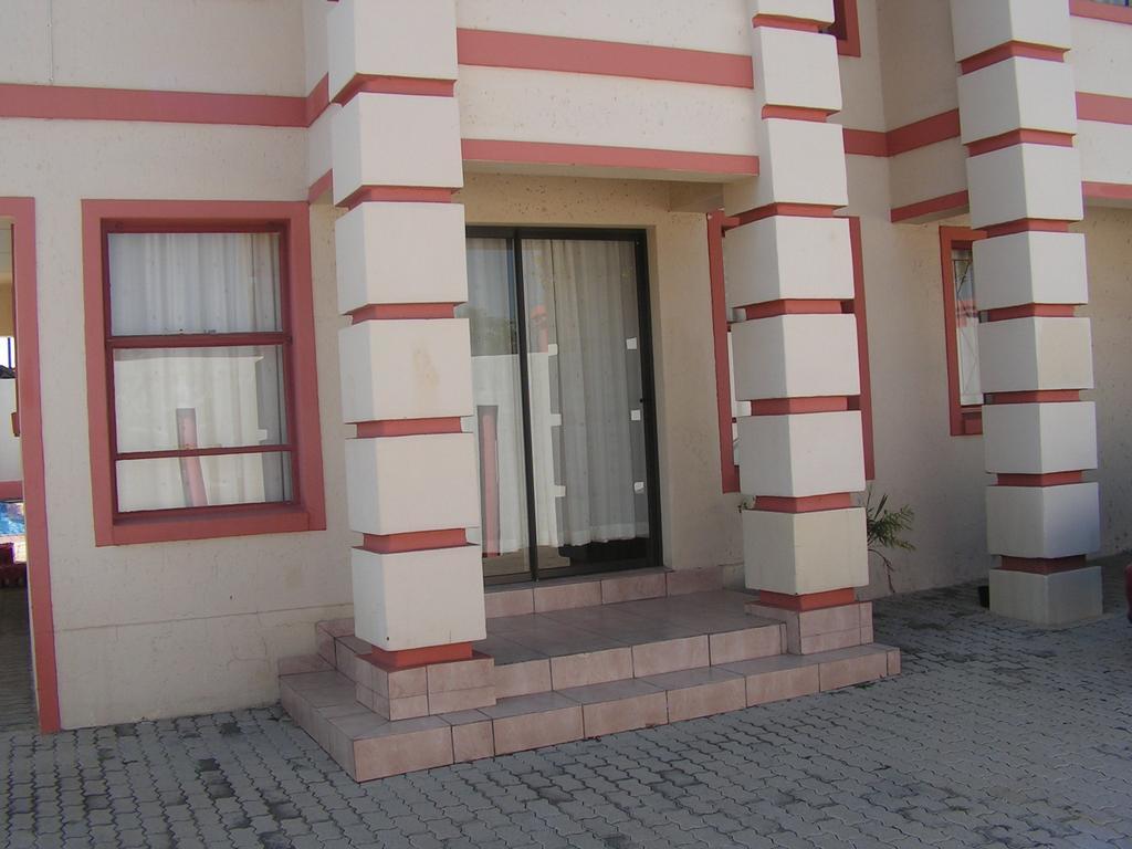 Moshitametsi Guesthouse Kempton Park Exterior foto