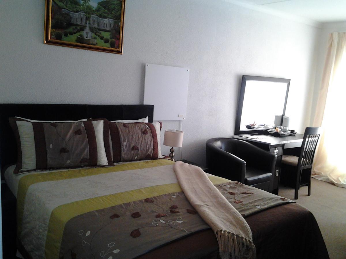 Moshitametsi Guesthouse Kempton Park Exterior foto